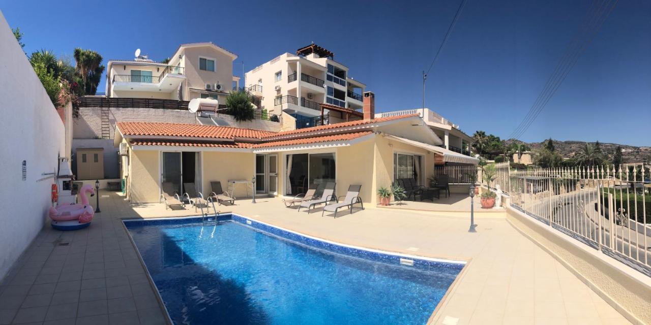 Peyia Palm Villa Pafos Exterior foto