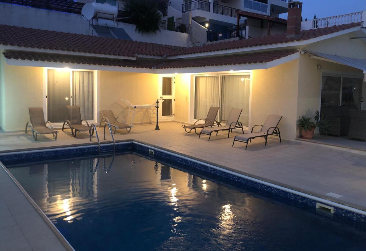 Peyia Palm Villa Pafos Exterior foto